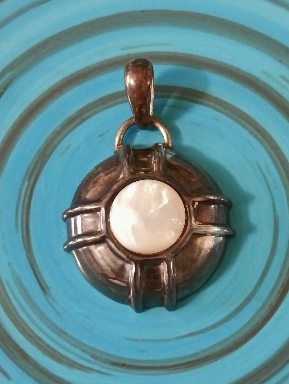 Vintage Bayanihan 1990s Mother of Pearl Sterling Silver 925 Pendant